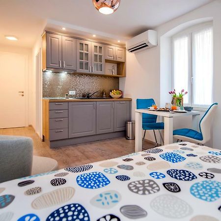 Studio Apartment Kris Rovinj Extérieur photo